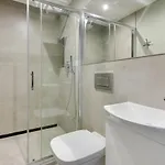 Jasne Studia Victus Blisko Plazy By Renters *