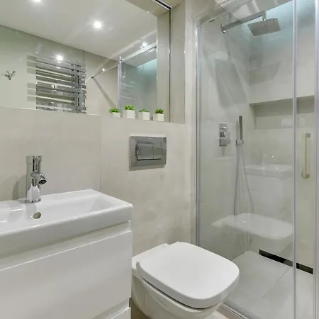 Victus Apartamenty, Panamera *