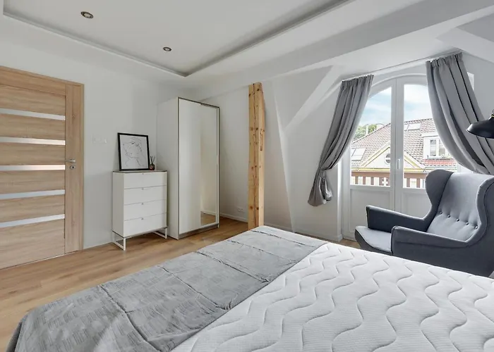 Victus Apartamenty, Panamera *