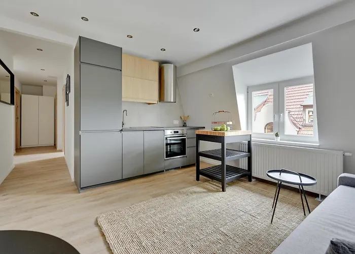 Victus Apartamenty, Panamera *