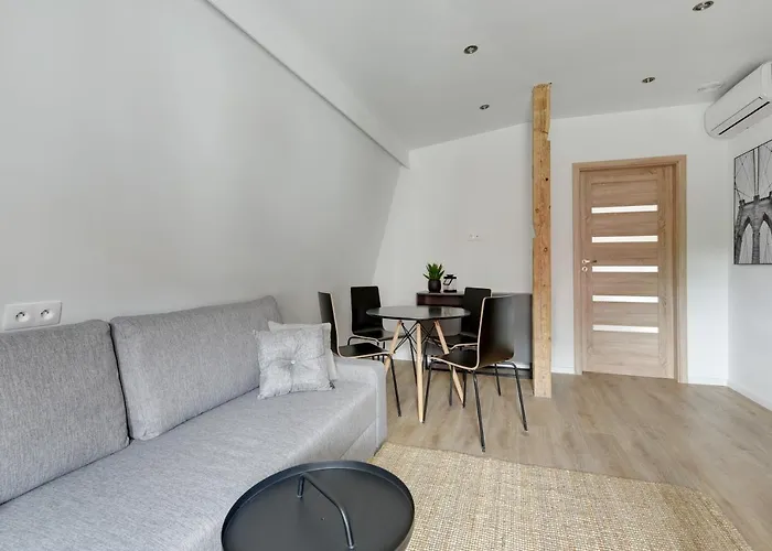 Victus Apartamenty, Panamera *